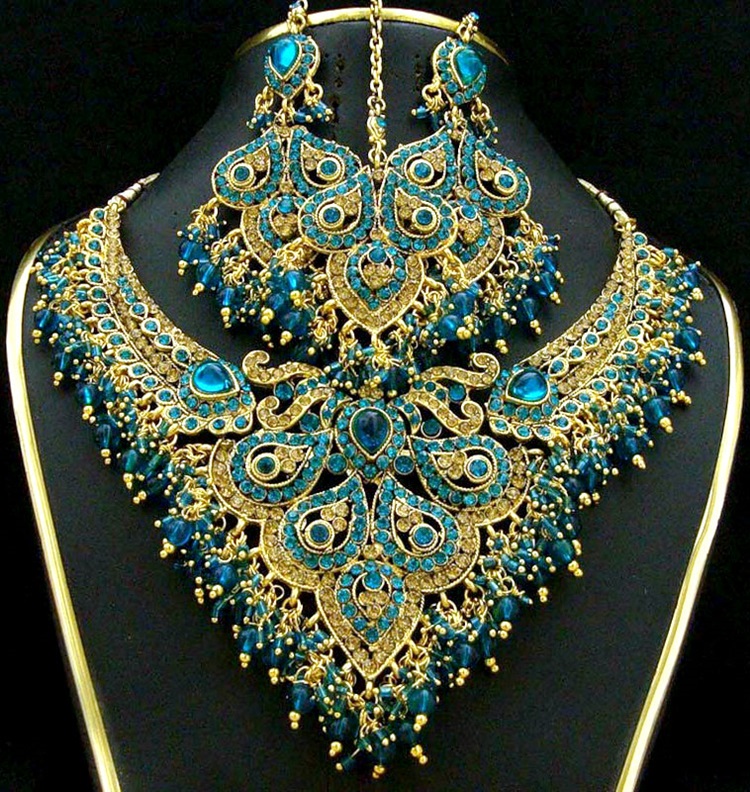 Perhiasan India Model Kalung Elegan